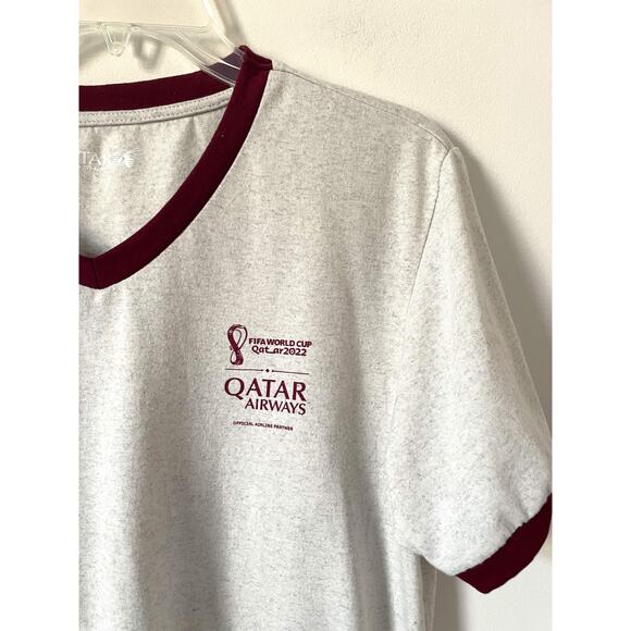 Qatar Airlines World Cup 2022 V-Neck T-Shirt Gray Maroon Size Small - Picture 3 of 7